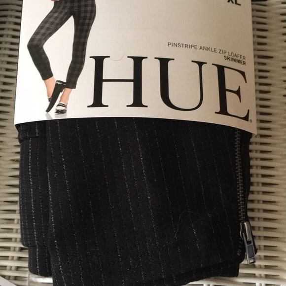 2 pairs of skimmer pants - Picture 4 of 8